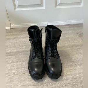 Thursday boot company lace-up combat leather boots size 8.5